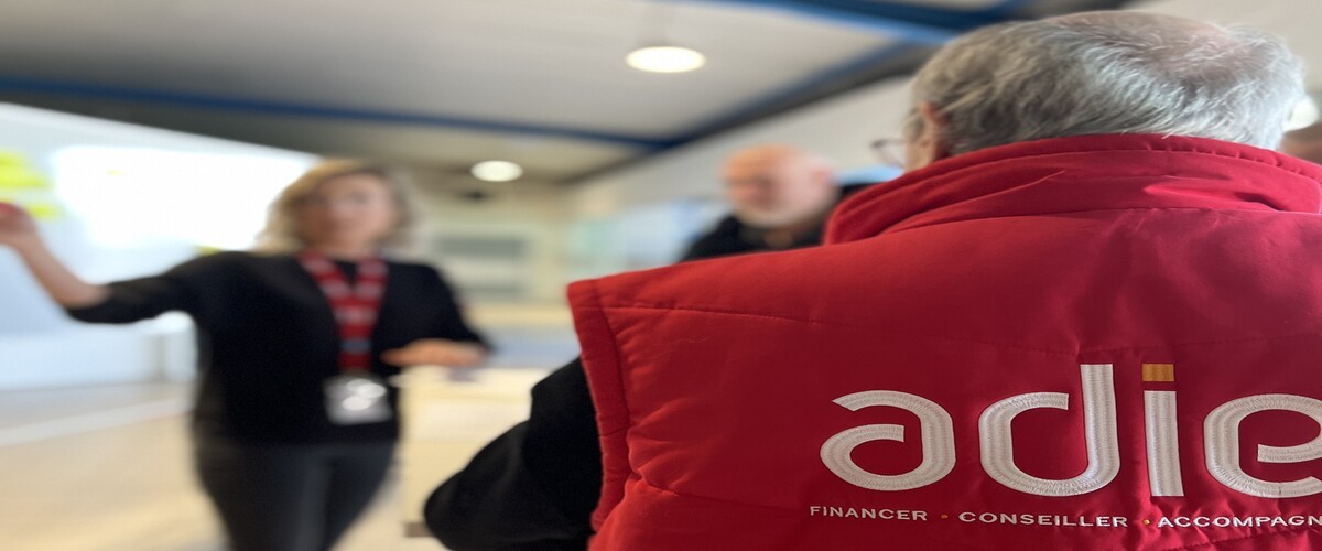 Entreprendre dans les quartiers avec l'Adie