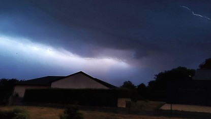 Une nuit sous les éclairs